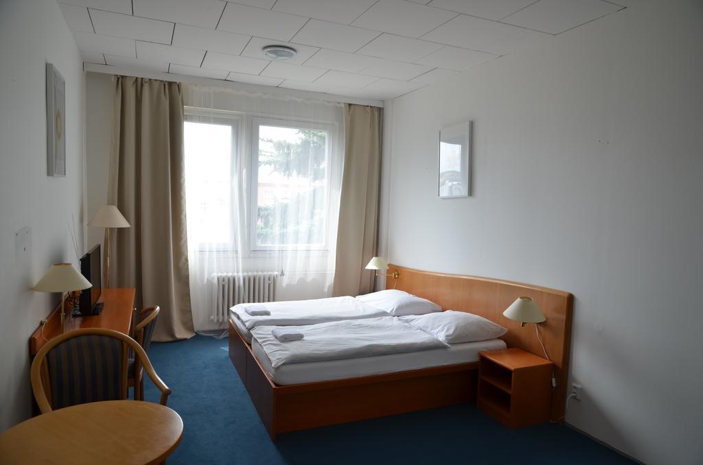 布尔诺城市酒店 Modřice 外观 照片